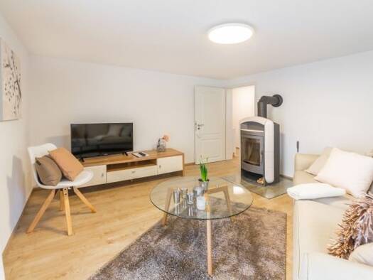 Maisonette zur Miete 1.300 € 3,5 Zimmer 73 m² EG frei ab sofort Schnetzenhausen Friedrichshafen 88045