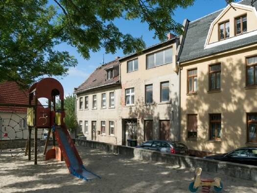 Stadthaus zum Kauf provisionsfrei 25.000 € 10 Zimmer 200 m² 450 m² Grundstück frei ab sofort Bernburg 06406