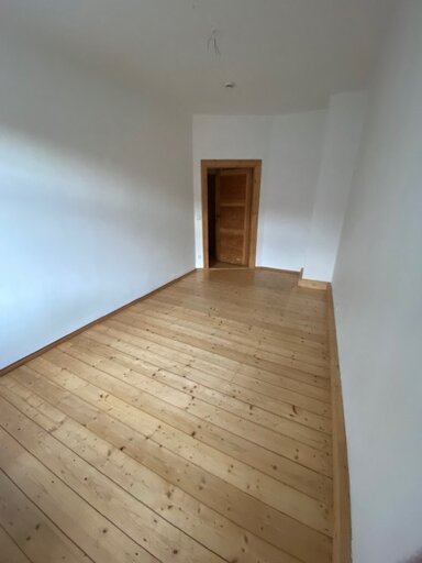 Wohnung zur Miete 300 € 2 Zimmer 53,4 m² 2. Geschoss frei ab sofort Zeitz Zeitz 06712