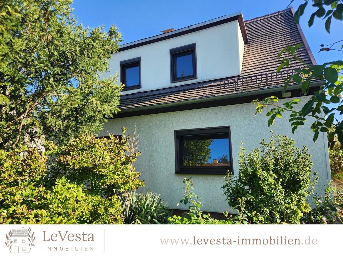 Einfamilienhaus zum Kauf 275.000 € 4 Zimmer 75 m²<br/>Wohnfläche 710 m²<br/>Grundstück Thekla Leipzig / Thekla 04349