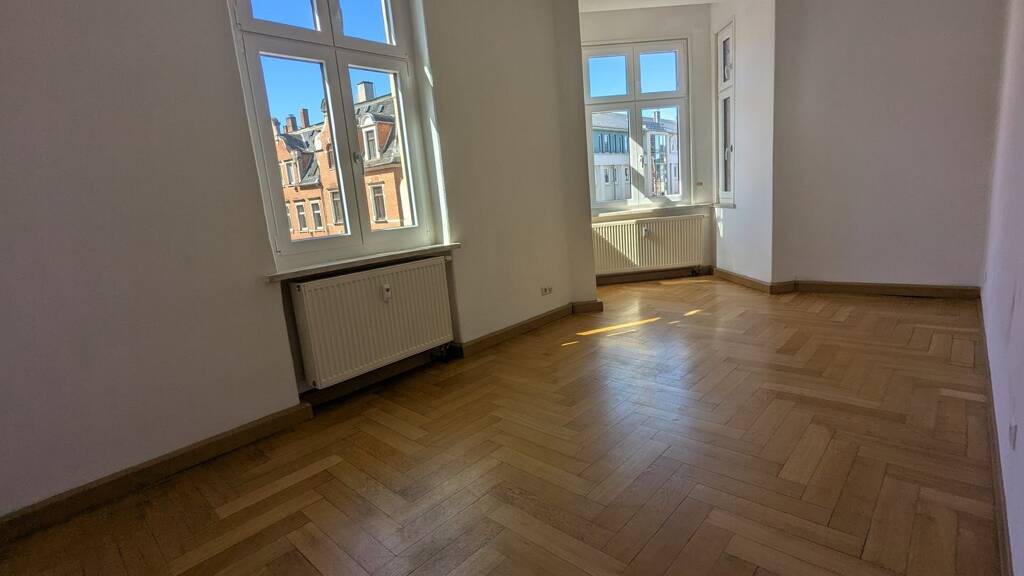 Wohnung zur Miete 300 € 2 Zimmer 60 m² 2. Geschoss frei ab sofort Greiz 07973
