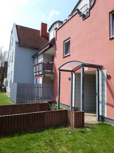 Wohnung zur Miete 950 € 4 Zimmer 110 m² Dachgeschoss, 2. Geschoss frei ab sofort Finkenschlag 55-57 Schwand / Eigenes Heim 133 Fürth 90766