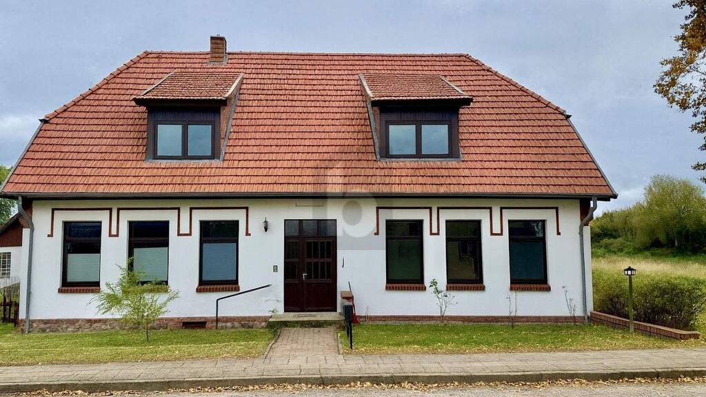 Mehrfamilienhaus zum Kauf als Kapitalanlage geeignet 365.000 € 8 Zimmer 225 m² 1.248 m² Grundstück Ziggelmark Wittenburg 19243
