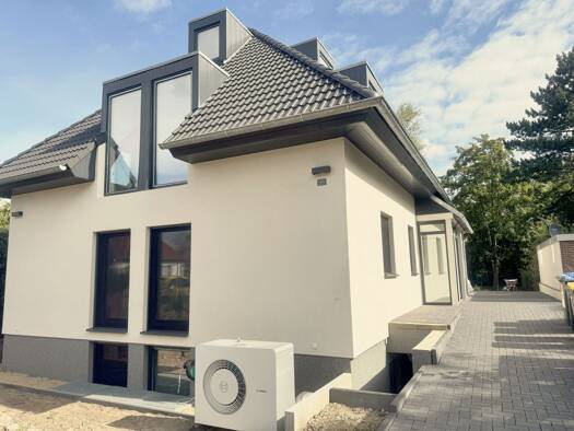 Wohnung zur Miete 1.700 € 3 Zimmer 80 m² Geschoss EG/1 frei ab 01.09.2026 Männertreuweg 35 Rudow Neukölln 12357