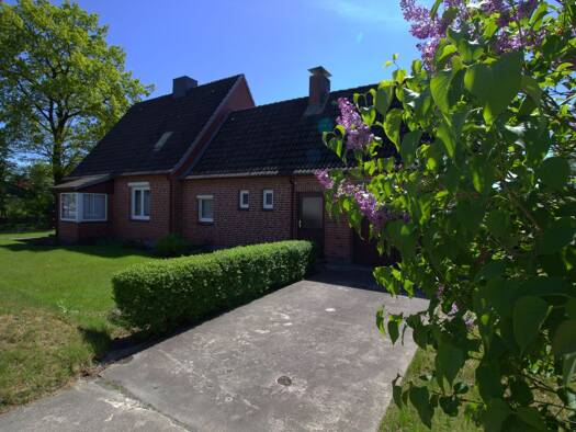 Einfamilienhaus zum Kauf 198.000 € 5 Zimmer 131,6 m² 1.092 m² Grundstück Hochdonn 25712