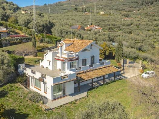 Villa zum Kauf 725.000 € 10 Zimmer 342 m² 3.500 m² Grundstück Meerblick Imperia 18100