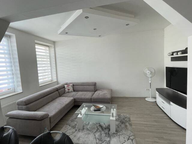 Property thumbnail 8