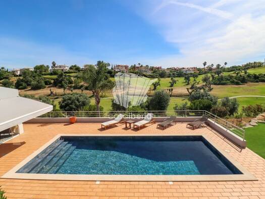Haus zum Kauf 1.350.000 € 208 m² 1.258 m² Grundstück Lagoa e Carvoeiro 8400