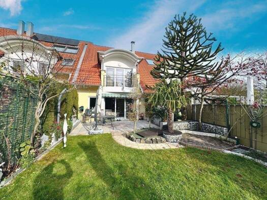 Reihenmittelhaus zur Miete 1.950 € 4,5 Zimmer 136 m² frei ab 01.04.2026 Langenargen 88085