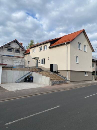 Wohnung zum Kauf provisionsfrei 389.000 € 4 Zimmer 123,6 m² Dachgeschoss, 2. Geschoss frei ab sofort Engelhelms Künzell 36093