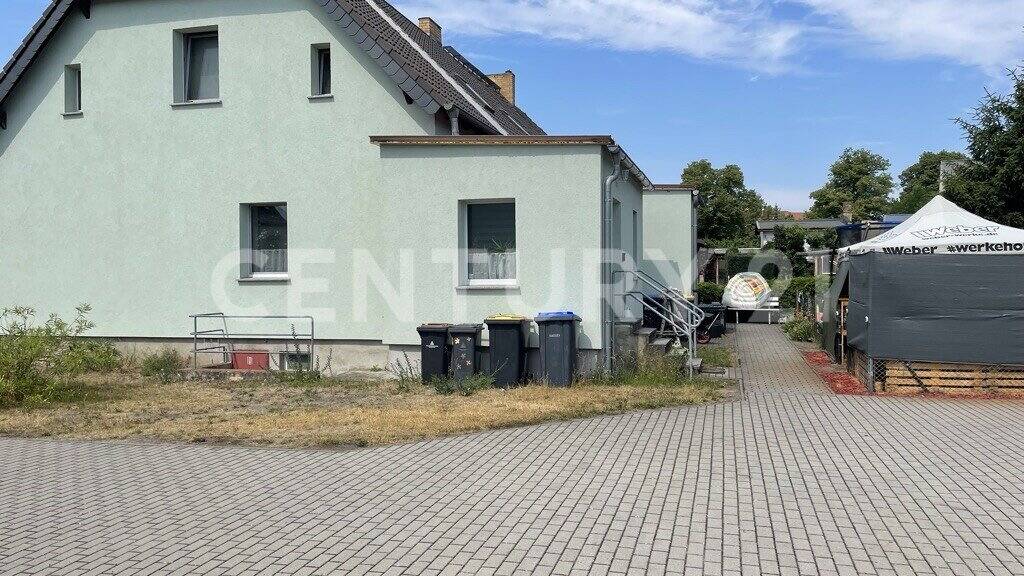 Reihenmittelhaus zum Kauf provisionsfrei 159.000 € 8,5 Zimmer 152 m² 600 m² Grundstück Lauchhammer 01979