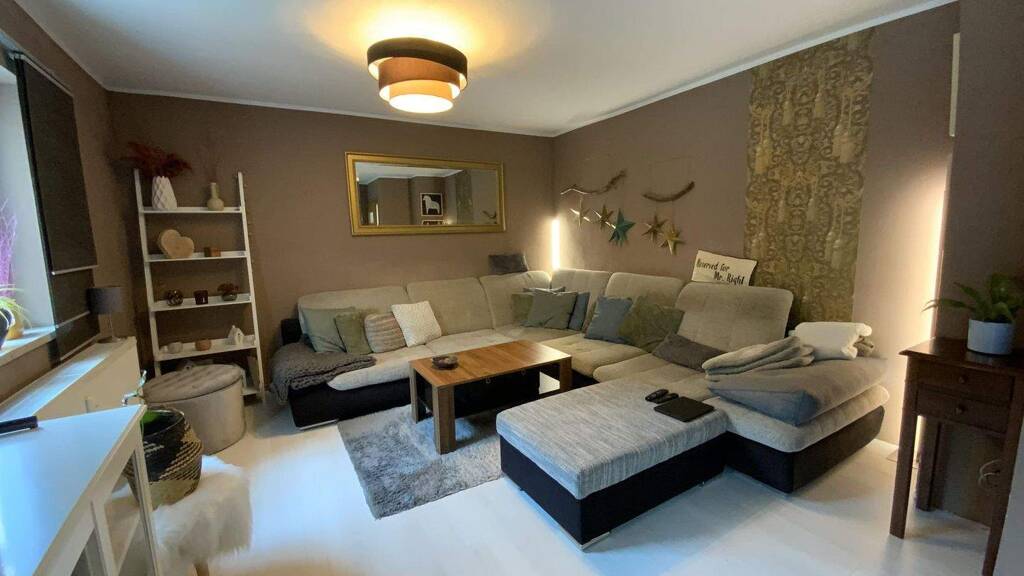 Wohnung zum Kauf 210.000 € 5 Zimmer 134 m² Sömmerda 99610