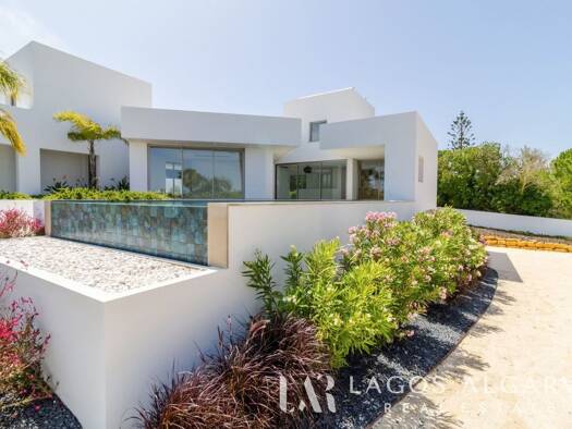 Haus zum Kauf 2.575.000 € 528 m² 1.800 m² Grundstück Travanca de Lagos 8600-543