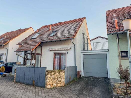 Einfamilienhaus zum Kauf 395.000 € 4 Zimmer 120 m² 225 m² Grundstück frei ab sofort Flörsheim Flörsheim am Main 65439