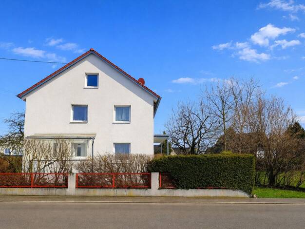 Mehrfamilienhaus zum Kauf provisionsfrei 469.000 € 4 Zimmer 160 m² 607 m² Grundstück Flurstrasse 40 Burlafingen Neu-Ulm 89233