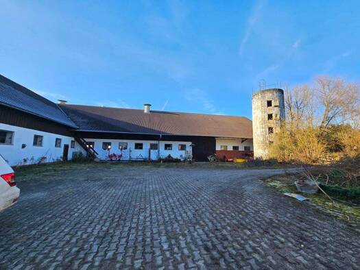 Haus zum Kauf 990.000 € 9 Zimmer 287 m² 10.300 m² Grundstück frei ab sofort Hub Wurmannsquick 84329