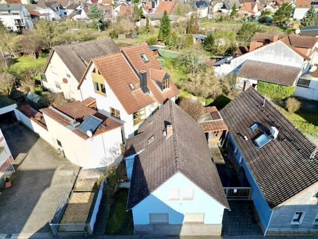 Einfamilienhaus zum Kauf 649.000 € 8 Zimmer 258 m² 663 m² Grundstück Dudenhofen Rodgau 63110