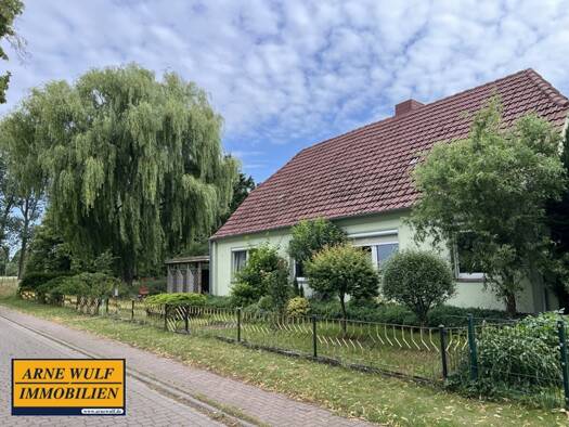 Einfamilienhaus zum Kauf 149.000 € 5 Zimmer 122 m² 1.613 m² Grundstück Langenhagen Langenhagen 19399