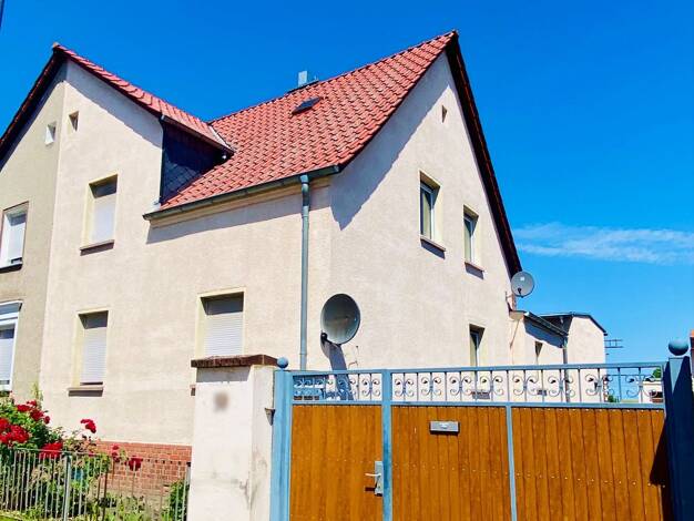 Doppelhaushälfte zum Kauf 135.000 € 4 Zimmer 99,7 m² 865 m² Grundstück Kleinmühlingen Bördeland 39221