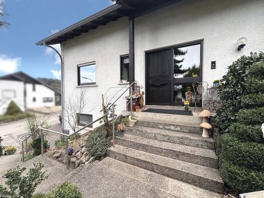 Mehrfamilienhaus zum Kauf 9 Zimmer 270 m² 585 m² Grundstück Keuchingen Mettlach 66693