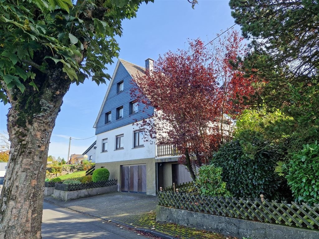 Einfamilienhaus zum Kauf 175.000 € 6 Zimmer 155 m²<br/>Wohnfläche 815 m²<br/>Grundstück ab sofort<br/>Verfügbarkeit Weitefeld 57586