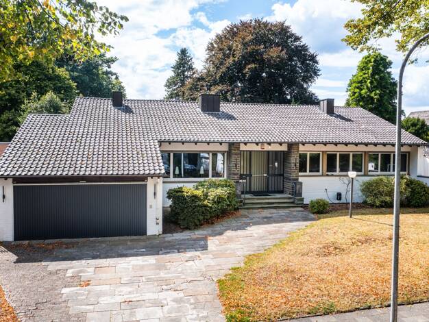 Bungalow zum Kauf 1.195.000 € 5 Zimmer 200 m² 2.280 m² Grundstück frei ab sofort Eicken Mönchengladbach 41063