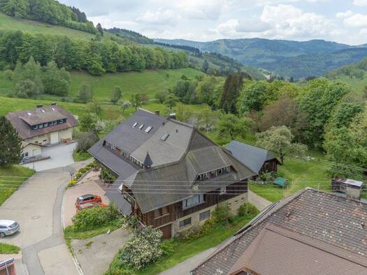 Einfamilienhaus zum Kauf 565.000 € 12 Zimmer 5.440 m² Grundstück Tunau 79677