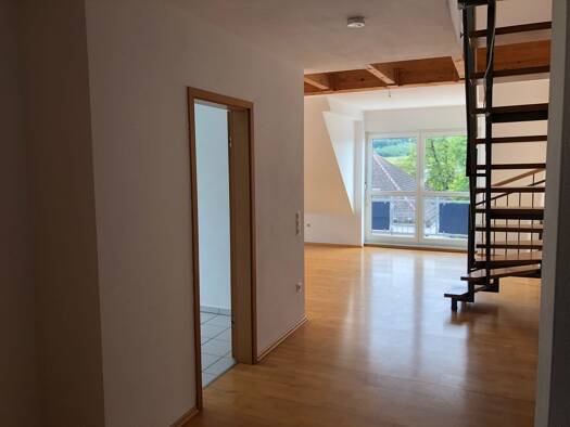 Wohnung zur Miete 890 € 2,5 Zimmer 88 m² Geschoss 2/3 frei ab 01.11.2025 Kirchenweg 1 b Eyb Ansbach 91522