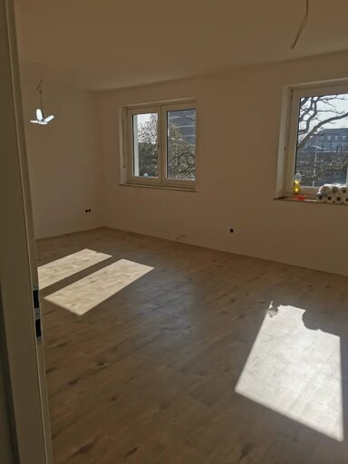 Wohnung zur Miete 700 € 3 Zimmer 98 m² frei ab sofort Göbenplatz Grüngürtel Düren 52351