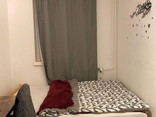 WG-Zimmer zur Miete 193 € 15 m² Geschoss 4/5 frei ab sofort Bernburg 06406