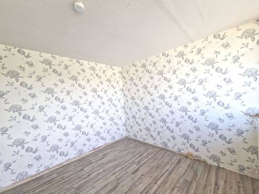 Wohnung zur Miete 385 € 4 Zimmer 70 m² 5. Geschoss frei ab sofort Berliner Straße 140 Innenstadt Gera 07545