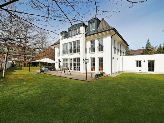 Villa zum Kauf 6.300.000 € 9 Zimmer 442 m² 973 m² Grundstück Thalk.Obersendl.-Forsten-Fürstenr.-Solln München / Solln 81479