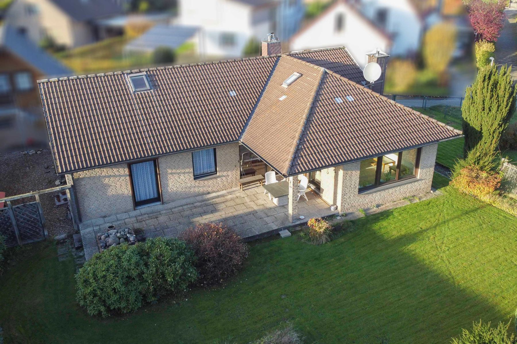 Bungalow zum Kauf 299.000 € 4 Zimmer 115 m²<br/>Wohnfläche 852 m²<br/>Grundstück Lenzinghausen Spenge 32139