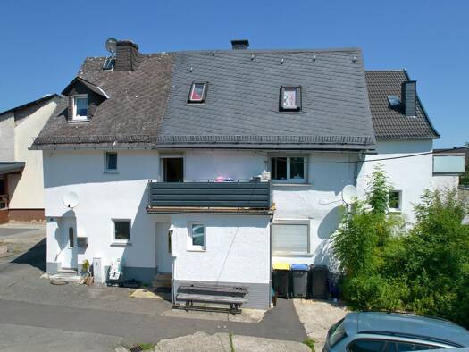 Mehrfamilienhaus zum Kauf provisionsfrei 298.000 € 8 Zimmer 157 m² 732 m² Grundstück Nauborn Wetzlar 35580