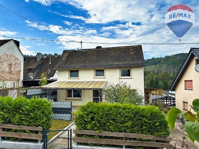 Einfamilienhaus zum Kauf 140.000 € 5 Zimmer 94 m²<br/>Wohnfläche 383 m²<br/>Grundstück Giershausen Isselbach 65558