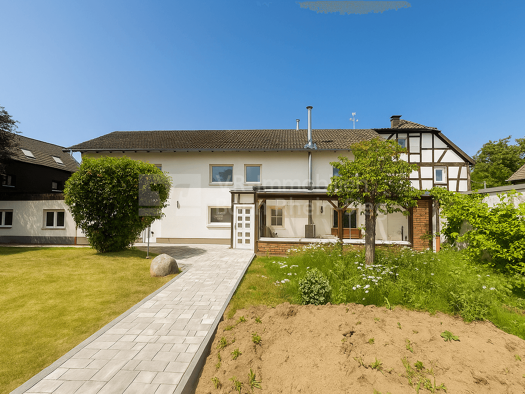 Doppelhaushälfte zur Miete 1.650 € 5 Zimmer 142 m² 200 m² Grundstück Lohmar 53797