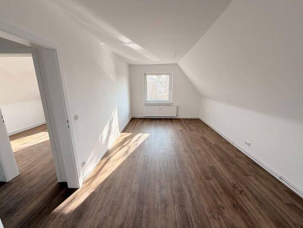 Wohnung zur Miete 595 € 1,5 Zimmer 42 m² 2. Geschoss frei ab 01.04.2026 Birkenstraße 1 Groß Kreutz 14550