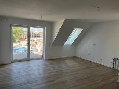 Wohnung zur Miete 950 € 3 Zimmer 68 m² Dachgeschoss, 2. Geschoss frei ab sofort Kasernen West Bamberg 96052
