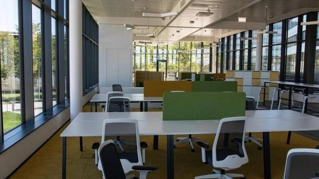 Bürofläche zur Miete 26.098 € 2.826,1 m² Bürofläche Wien-Flughafen 1300