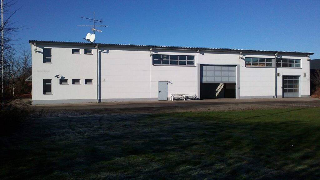 Lagerhalle zur Miete provisionsfrei 250 € 67 m² Lagerfläche Zeppelinstr. 18 Königsbrunn 86343