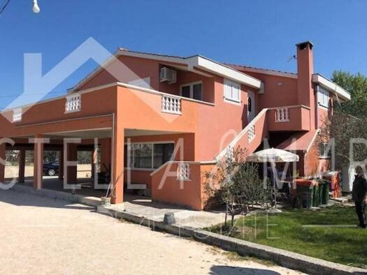 Haus zum Kauf 500.000 € 7 Zimmer 228 m² Razanac