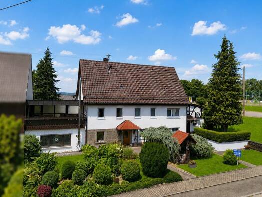 Einfamilienhaus zum Kauf 395.000 € 8 Zimmer 238 m² 724 m² Grundstück Bergfelden Sulz am Neckar 72172
