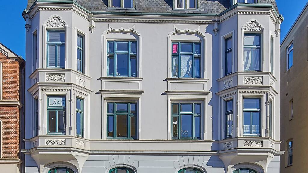 Wohnung zur Miete 669 € 3 Zimmer 83,9 m² 2. Geschoss frei ab sofort Brachenfelder Straße 64 Innenstadt Neumünster 24534