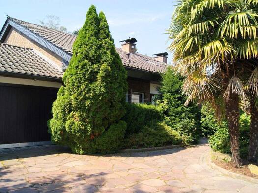 Einfamilienhaus zum Kauf 999.000 € 3 Zimmer 151 m² 1.030 m² Grundstück Brück Köln 51109