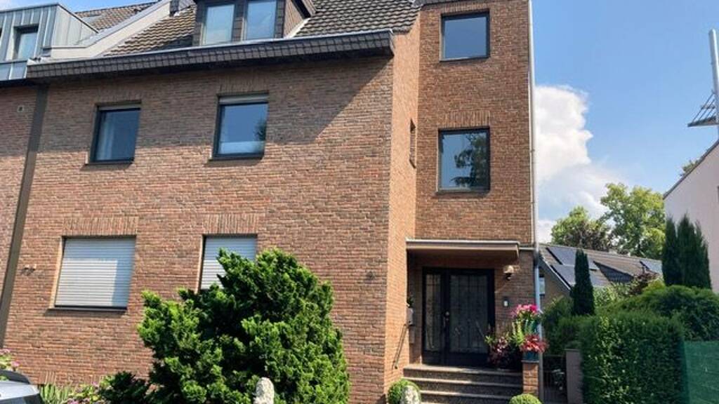 Mehrfamilienhaus zum Kauf als Kapitalanlage geeignet 1.165.000 € 225,7 m² 328 m² Grundstück Mettfelder Str. 20 Rodenkirchen Köln 50996