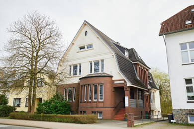 Einfamilienhaus zum Kauf 639.000 € 10 Zimmer 293,2 m² 701 m² Grundstück Elmshorn 25335