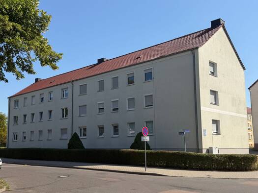 Wohnung zum Kauf 60.000 € 3 Zimmer 83 m² 3. Geschoss frei ab sofort Am Plan 3 Zerbst Zerbst/Anhalt 39261