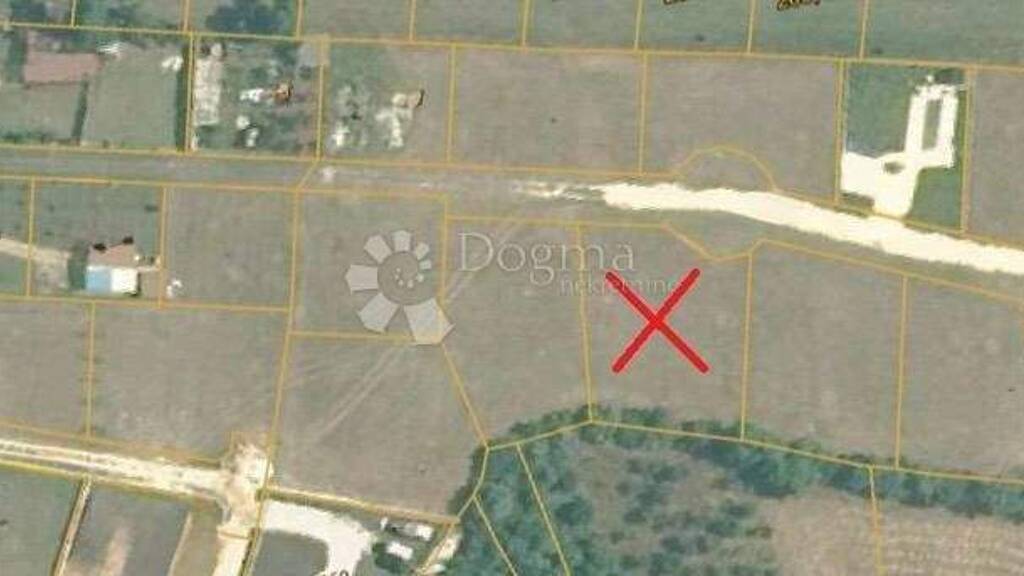 Land-/Forstwirtschaft zum Kauf 46.305 € Centar, Loborika