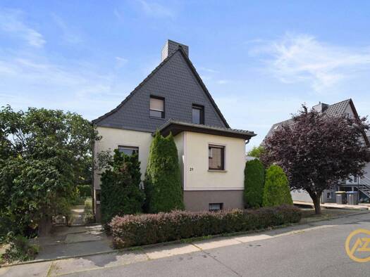 Einfamilienhaus zum Kauf 225.000 € 5 Zimmer 140 m² 423 m² Grundstück Oschersleben 39387