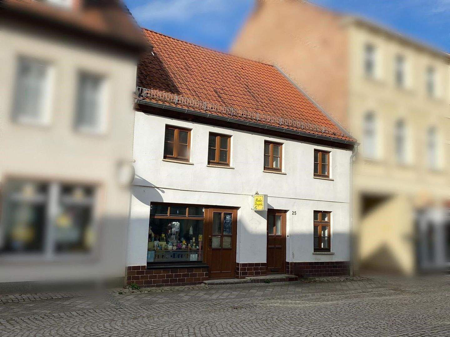 Immobilie in Stavenhagen - Kombinieren Sie Wohnen & Gewerbe in der Kleinstadt!  Alternativ ist eine reine Wohnnutzung möglich! - Bild 0